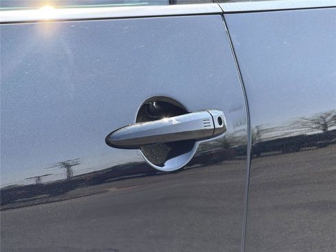 Used 2024 Nissan Pathfinder S AWD/4WD image 33