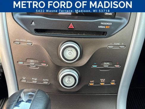 Used 2014 Ford Edge SEL w/ Equipment Group 205A AWD/4WD image 17