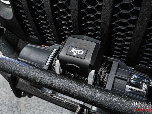 Used 2022 Jeep Gladiator Sport image 11