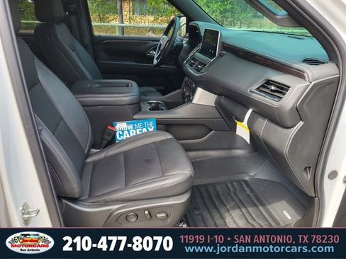Used 2024 Chevrolet Suburban Z71 w/ Off-Road Capability Package image 12