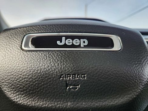 Used 2022 Jeep Grand Cherokee Limited 4xe image 28