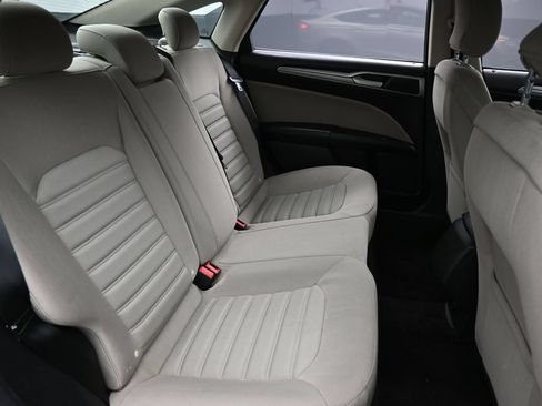 Used 2018 Ford Fusion S FWD image 31