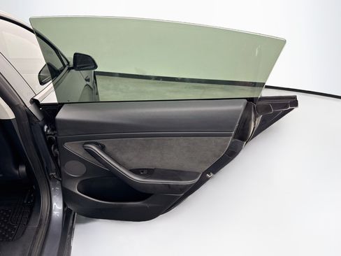 Used 2023 Tesla Model 3 Standard Range RWD image 29