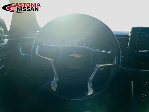 Used 2024 Chevrolet Suburban LT AWD/4WD image 31