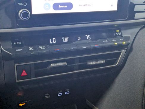 Used 2025 Toyota Camry LE FWD image 19