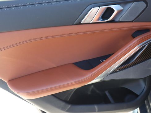 Used 2025 BMW X6 M60i image 12