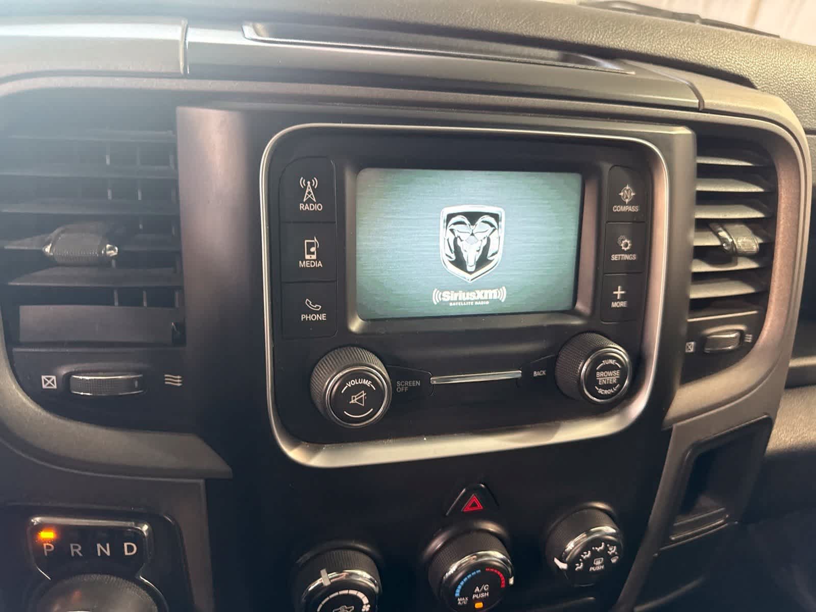 Used 2016 RAM 1500 Express RWD image 17