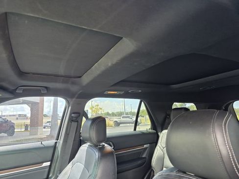 Used 2016 Ford Explorer Limited w/ Equipment Group 301A FWD image 13