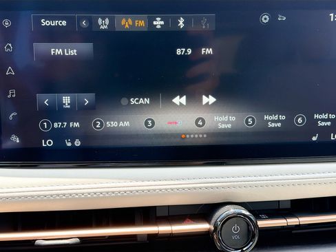Used 2024 Nissan Ariya FWD image 30