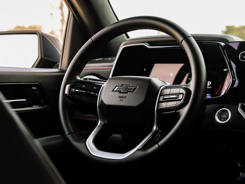 Used 2024 Chevrolet Colorado Z71 w/ Z71 Convenience Package 2 image 49