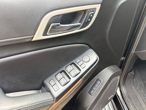 Used 2019 GMC Yukon XL Denali RWD image 16