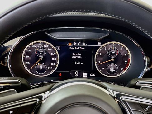 Used 2022 Bentley Flying Spur V8 AWD/4WD image 16