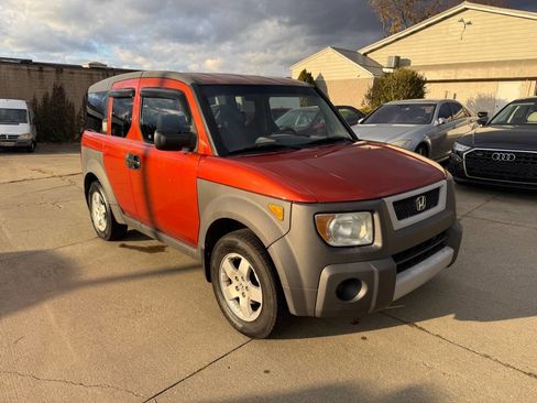 Used 2004 Honda Element EX image 2