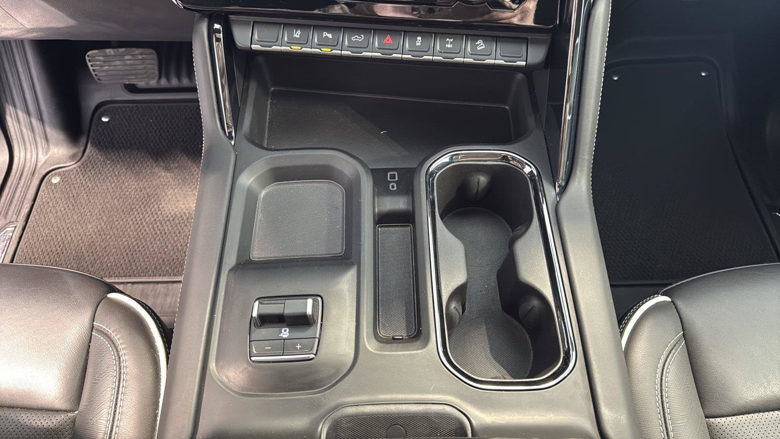 Used 2025 GMC Sierra 2500 AT4X AWD/4WD image 25