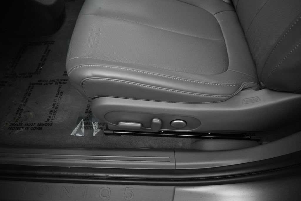Used 2025 Hyundai Ioniq 5 SEL RWD image 16
