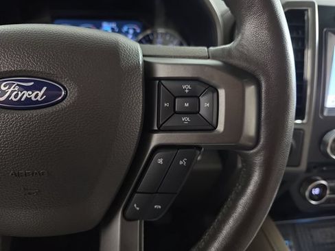 Used 2018 Ford Expedition Max XLT w/ Equipment Group 202A AWD/4WD image 14