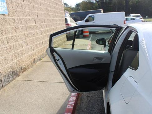 Used 2023 Toyota Corolla LE FWD image 18