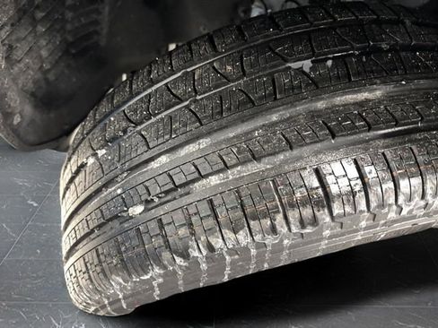 New 2025 Jeep Grand Cherokee Limited w/ Black Appearance Package image 38