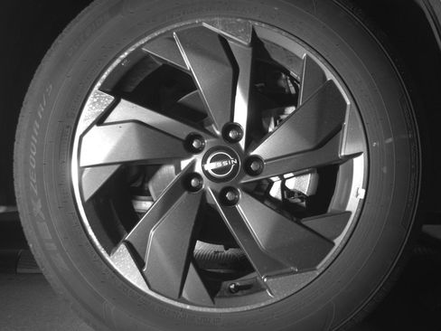 Used 2025 Nissan Rogue SV image 13