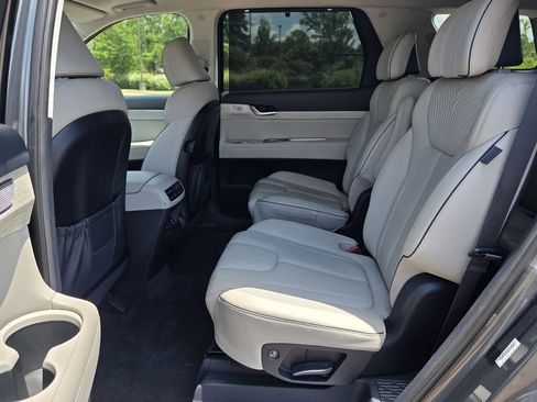 Used 2024 Hyundai Palisade Calligraphy FWD image 29