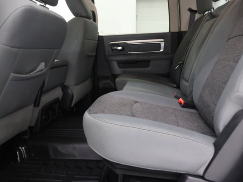Used 2018 RAM 2500 Big Horn AWD/4WD image 34