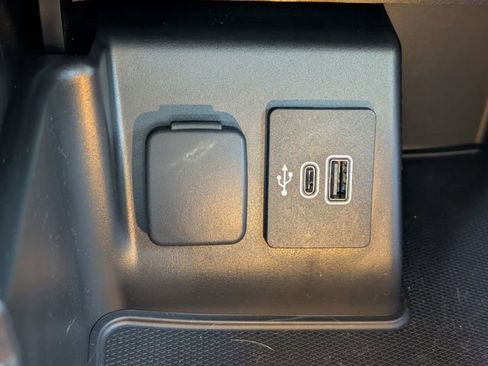 New 2025 Ford Explorer Active w/ Active Comfort Package image 16