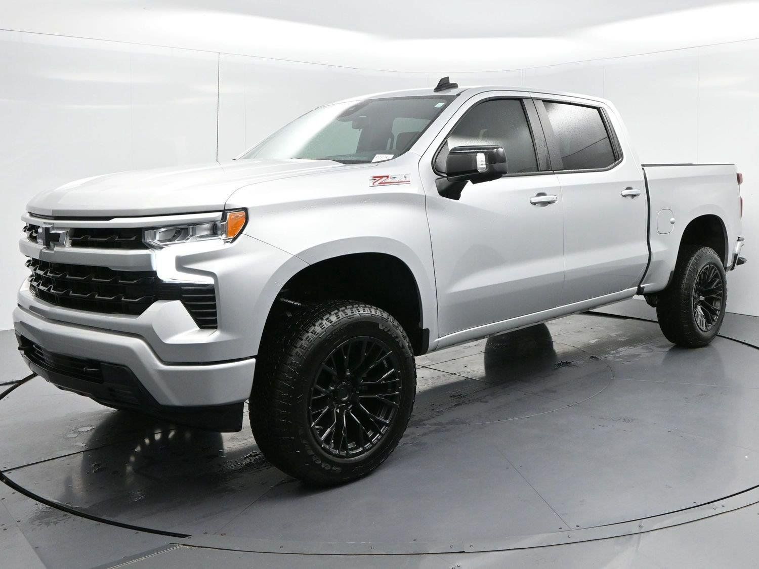 Used 2022 Chevrolet Silverado 1500 RST w/ RST All Star Premium Package AWD/4WD image 3