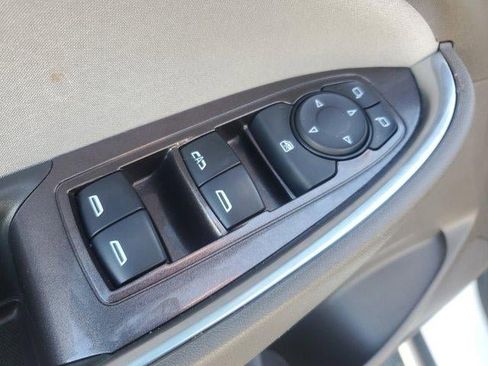 Used 2022 Chevrolet Malibu LT image 17