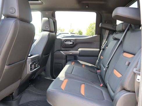 Used 2020 GMC Sierra 1500 AT4 w/ AT4 Premium Package AWD/4WD image 16