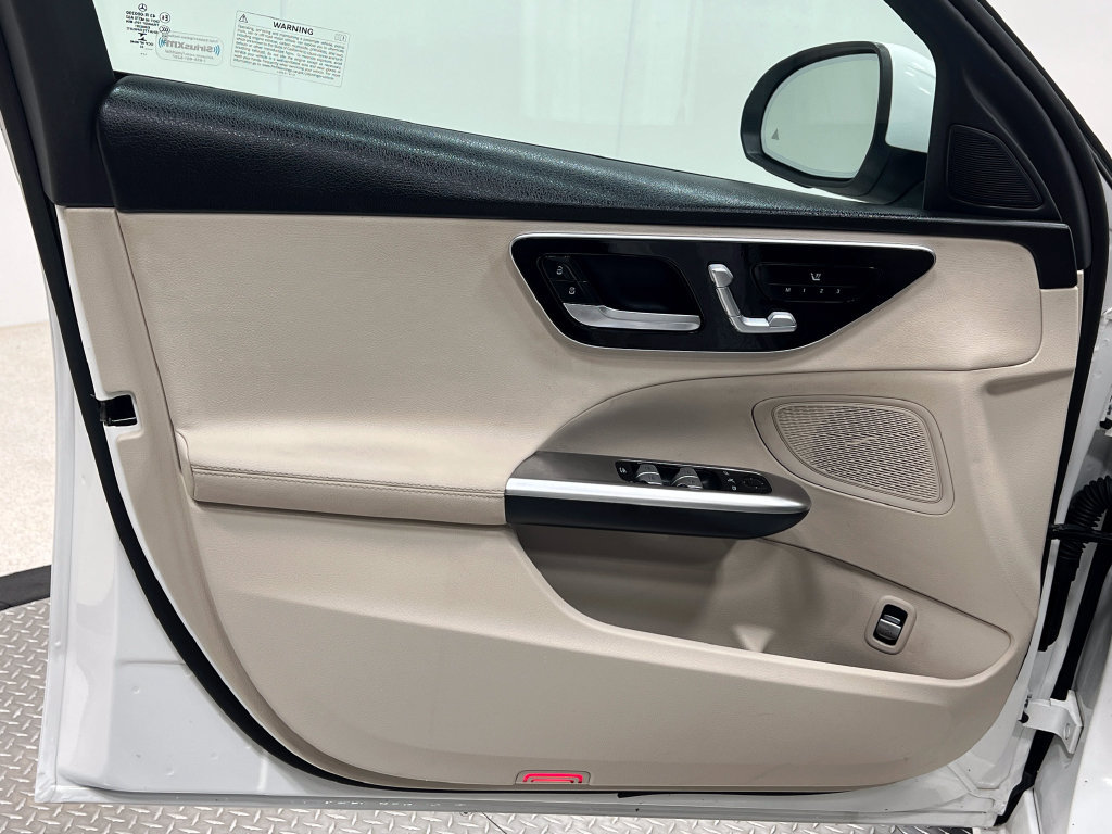 Used 2022 Mercedes-Benz C 300 4MATIC Sedan image 15