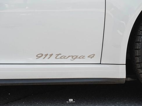 Used 2019 Porsche 911 Targa 4 AWD/4WD image 34