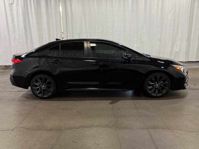 Certified 2023 Toyota Corolla SE w/ SE Premium Package FWD image 3