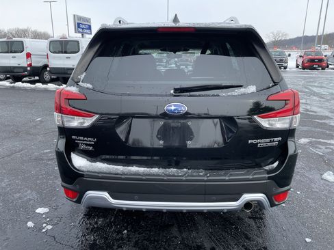 Used 2022 Subaru Forester Touring w/ Popular Package #2 image 4