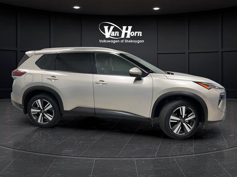 Used 2025 Nissan Rogue SL w/ SL Premium Package AWD/4WD image 8