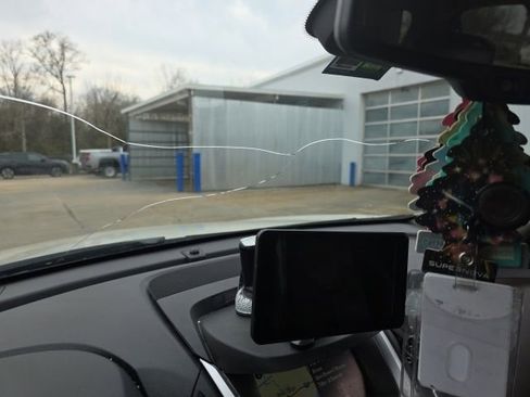 Used 2015 Chevrolet Equinox LTZ image 17