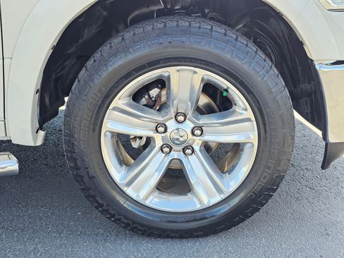 Used 2017 RAM 1500 Laramie w/ Convenience Group AWD/4WD image 9