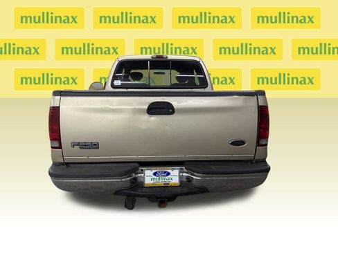 Used 2001 Ford F250 XLT image 6