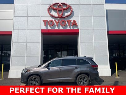 Used 2018 Toyota Highlander Limited Platinum