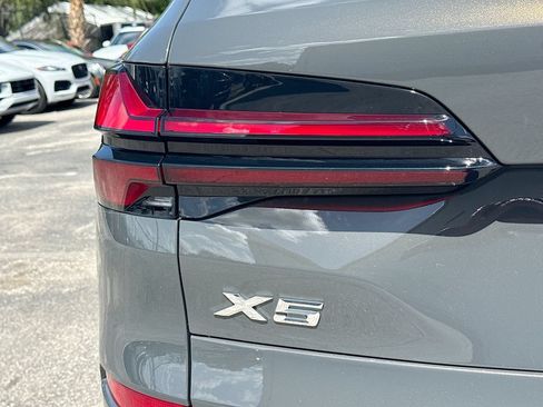 New 2026 BMW X5 xDrive50e w/ M Sport Package AWD/4WD image 10