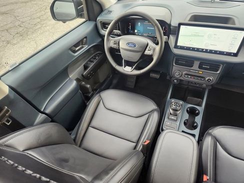 New 2026 Ford Maverick Lariat w/ Black Appearance Package image 10