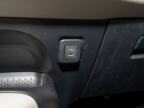 Certified 2025 Toyota Corolla LE image 15