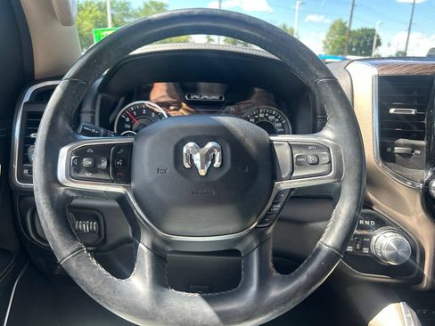 Certified 2019 RAM 1500 Laramie AWD/4WD image 12