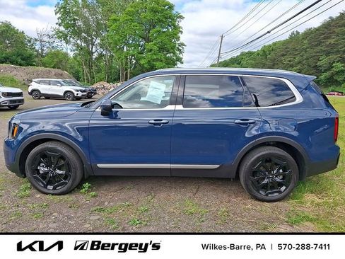 Certified 2024 Kia Telluride S w/ S Sunroof Package AWD/4WD image 9