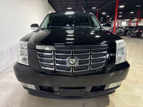 Used 2007 Cadillac Escalade AWD w/ Information Package image 9