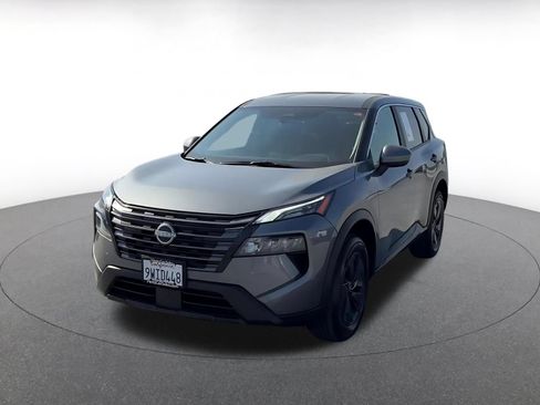 Used 2026 Nissan Rogue SV AWD/4WD image 7