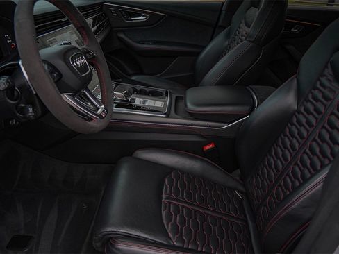 Used 2023 Audi RS Q8 image 9