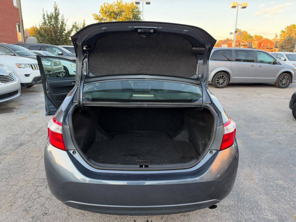 Used 2016 Toyota Corolla S FWD image 9