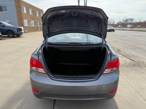 Used 2016 Hyundai Accent SE FWD image 17