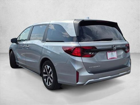 Certified 2026 Honda Odyssey EX-L image 7