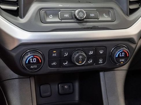 Used 2019 GMC Acadia SLE FWD image 18